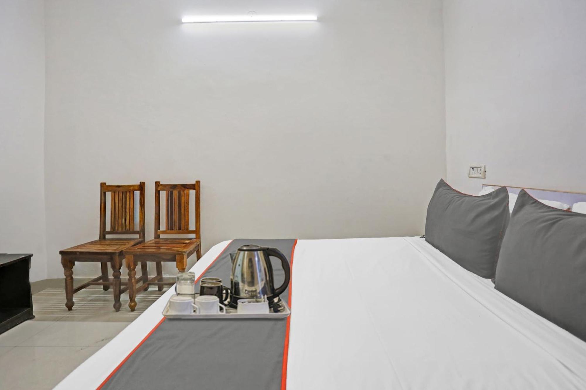 Hotel O Imperial Residency Near Dashrath Puri Metro Station Нью-Делі Екстер'єр фото
