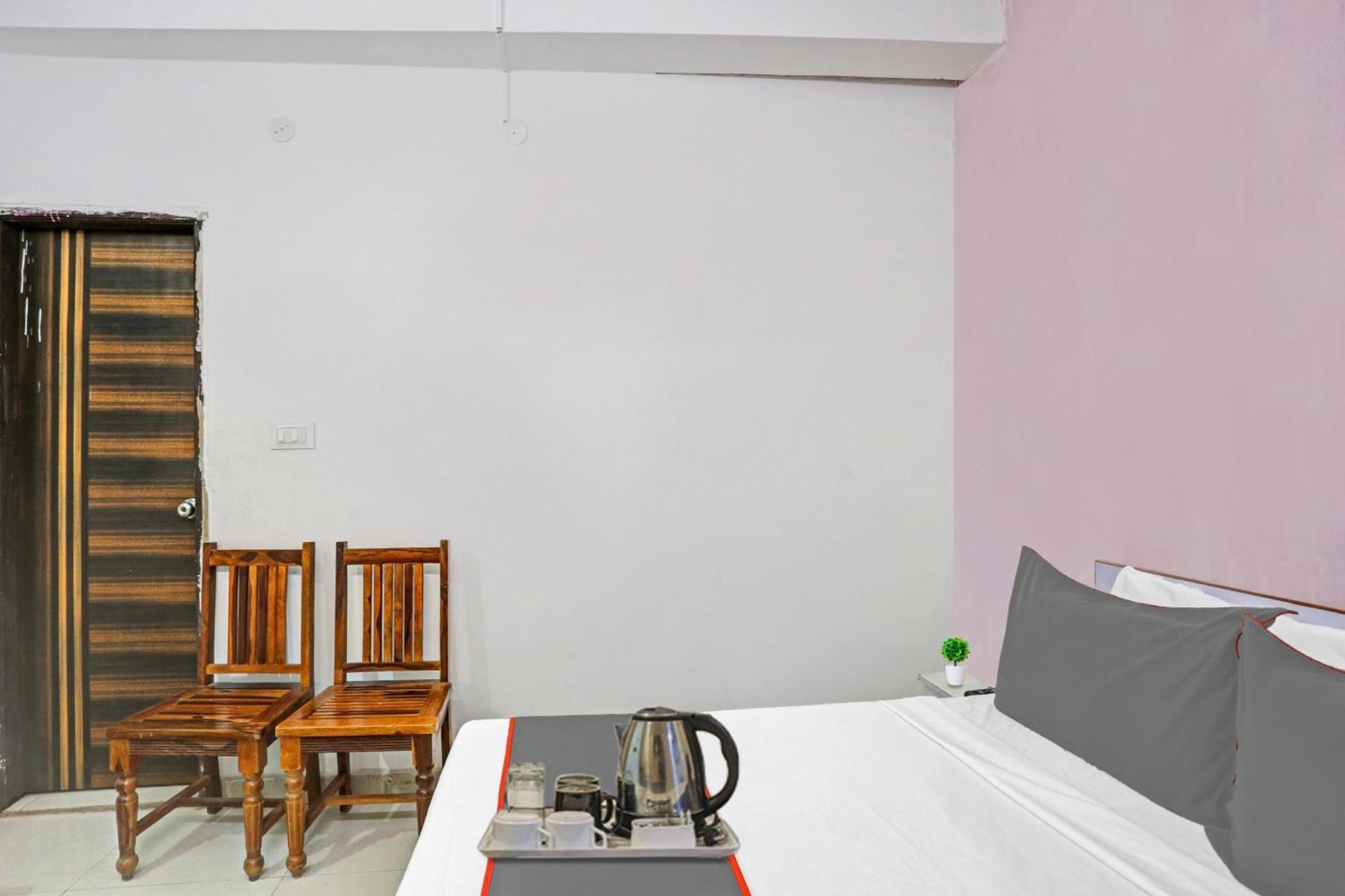 Hotel O Imperial Residency Near Dashrath Puri Metro Station Нью-Делі Екстер'єр фото